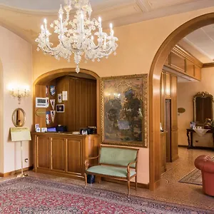 Phi Dei Medaglioni 4* Correggio
